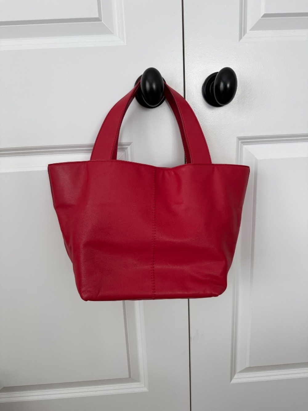 kate spade Red Leather Tote Bag NWOT $350 with dust bag - Picture 3 of 9